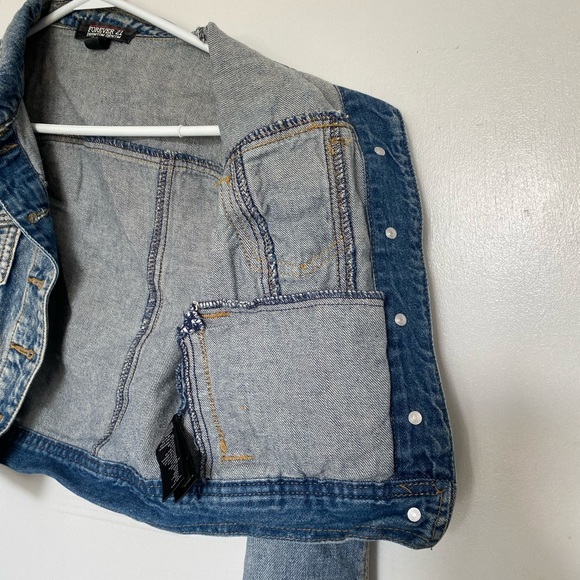 Cropped Denim Jean Jacket - Picture 3 of 3
